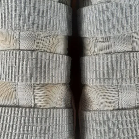 NIKE LEBRON JAMES ZOOM 943-155-002 SIZE 10.5 HIGH TOP SNEAKERS GREY - Picture 15 of 16